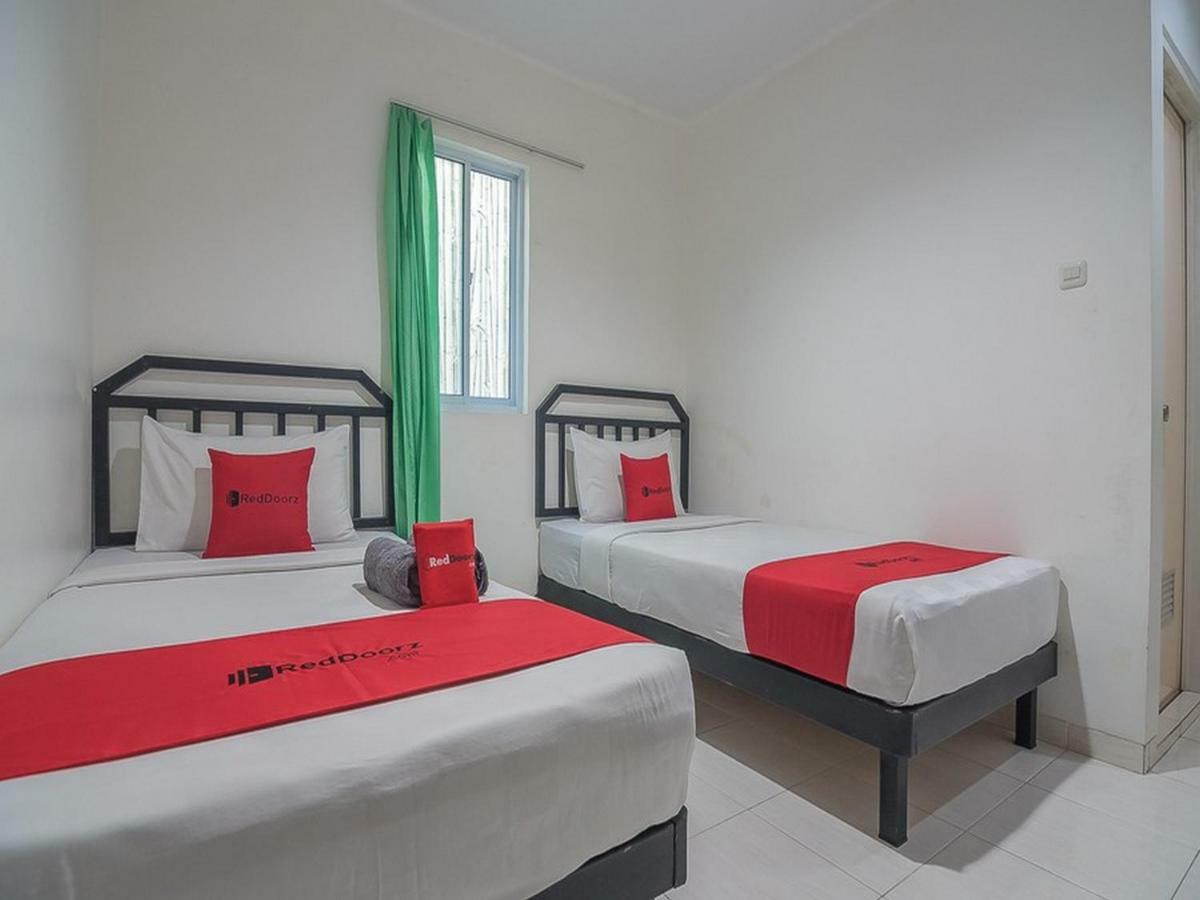 Reddoorz Near Nagoya Citywalk Batam 2 Eksteriør bilde