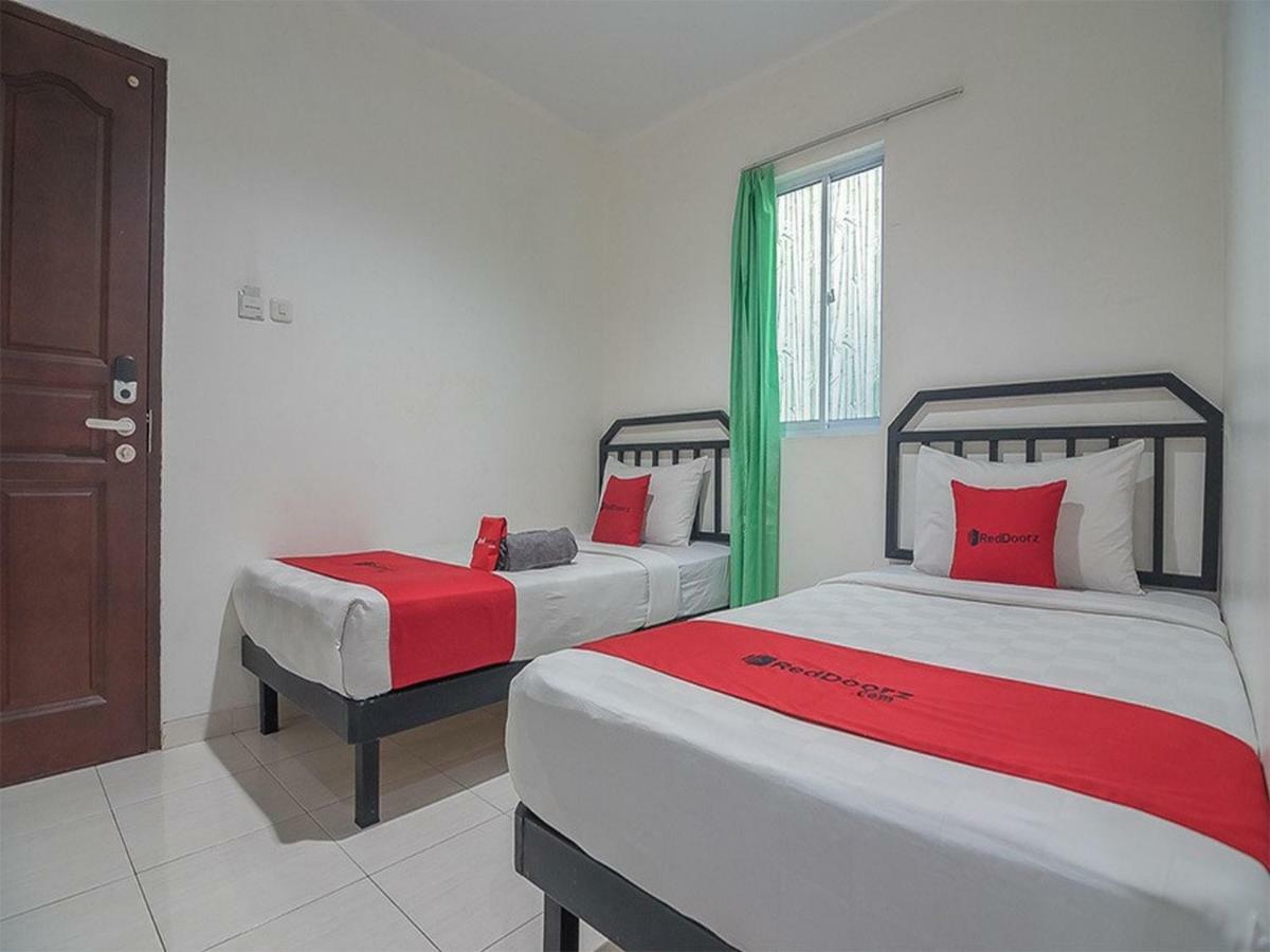Reddoorz Near Nagoya Citywalk Batam 2 Eksteriør bilde