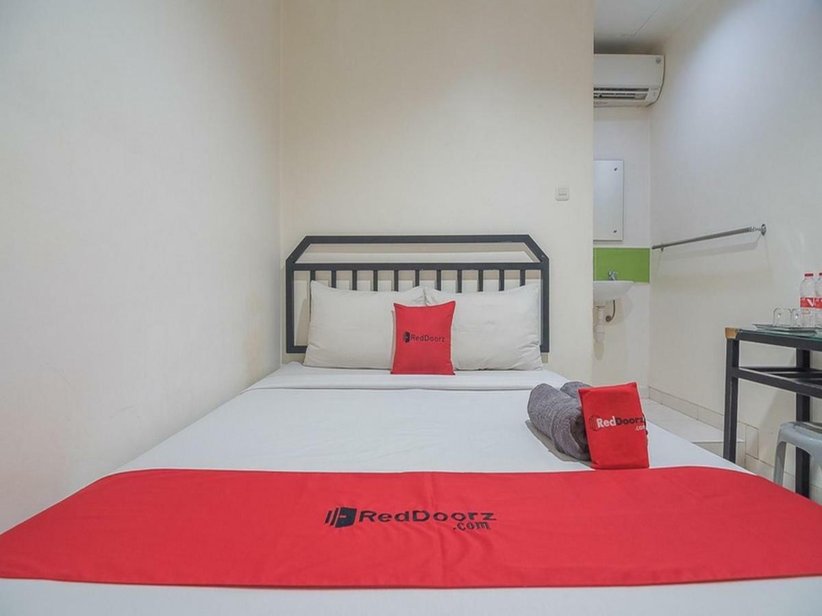 Reddoorz Near Nagoya Citywalk Batam 2 Eksteriør bilde